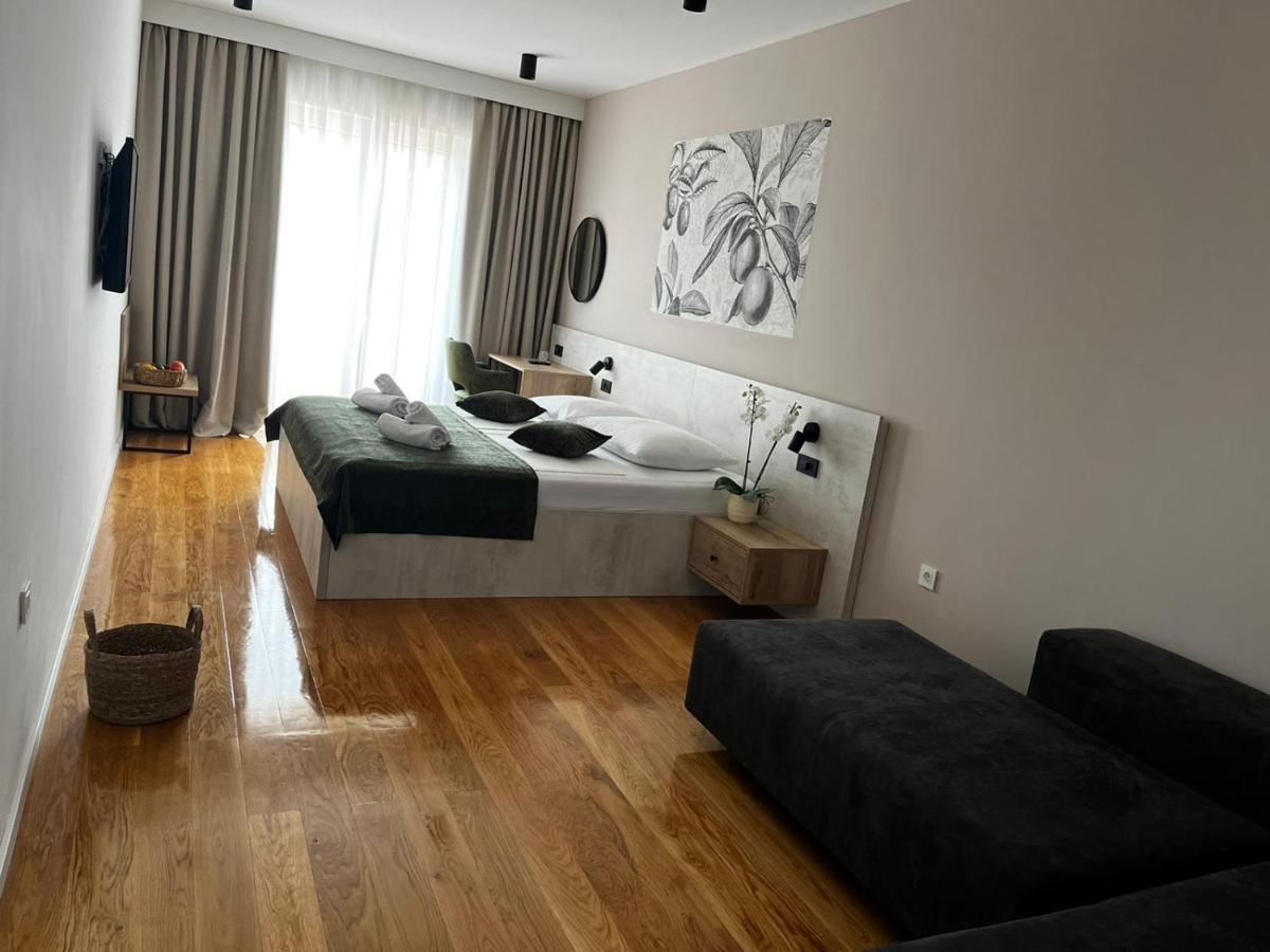 Memori Bed&Breakfast Rab Town Buitenkant foto