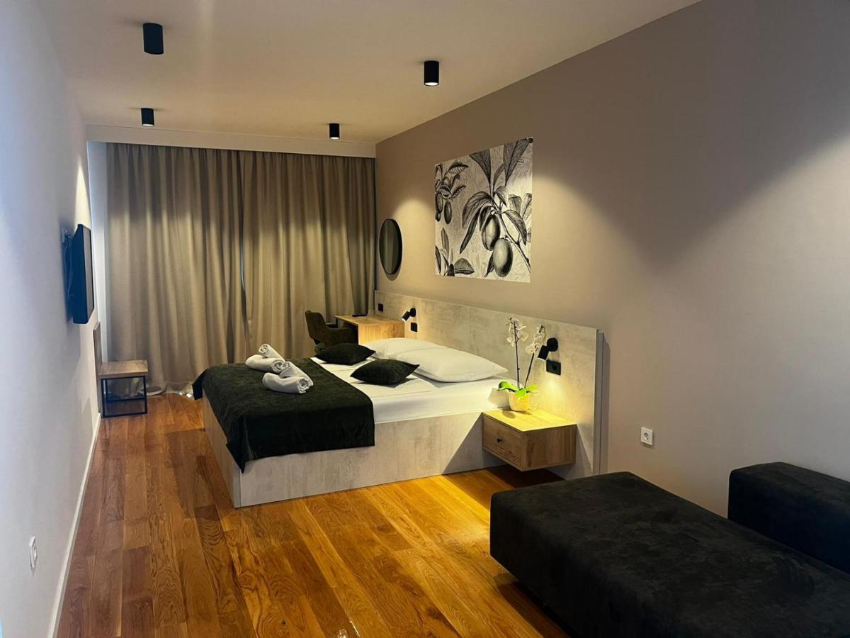 Memori Bed&Breakfast Rab Town Buitenkant foto