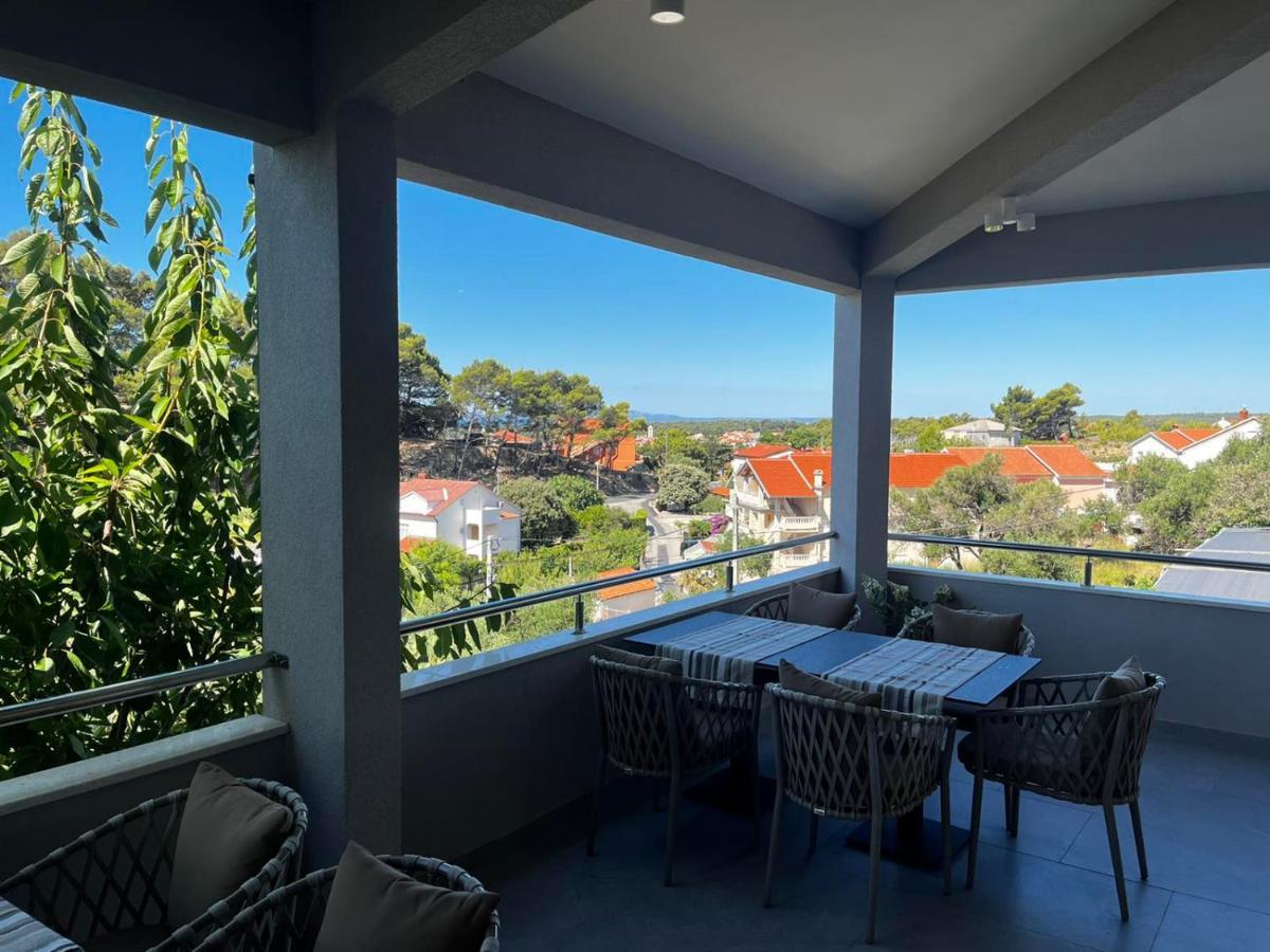 Memori Bed&Breakfast Rab Town Buitenkant foto