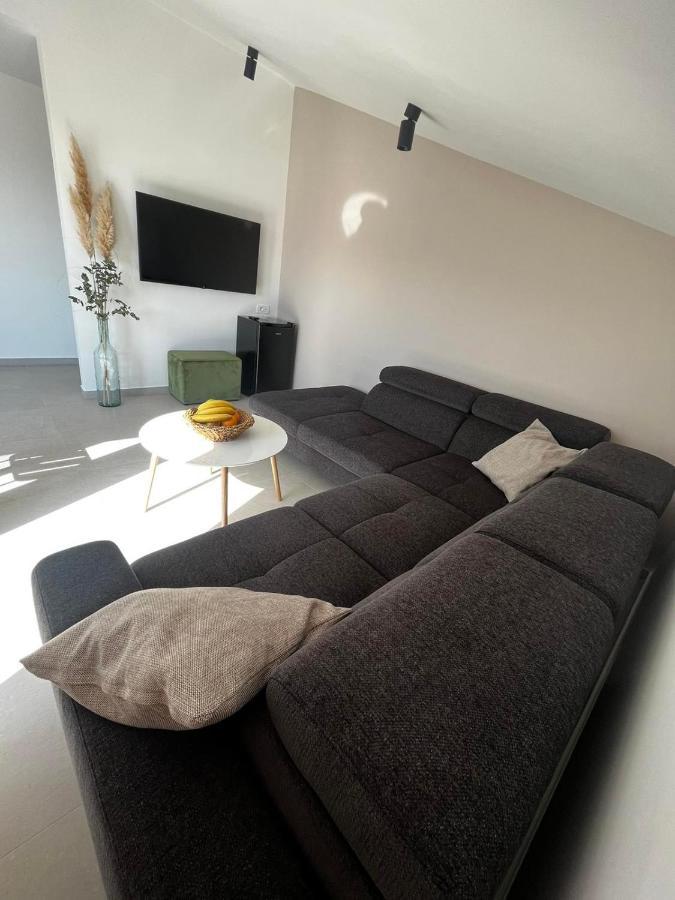 Memori Bed&Breakfast Rab Town Buitenkant foto