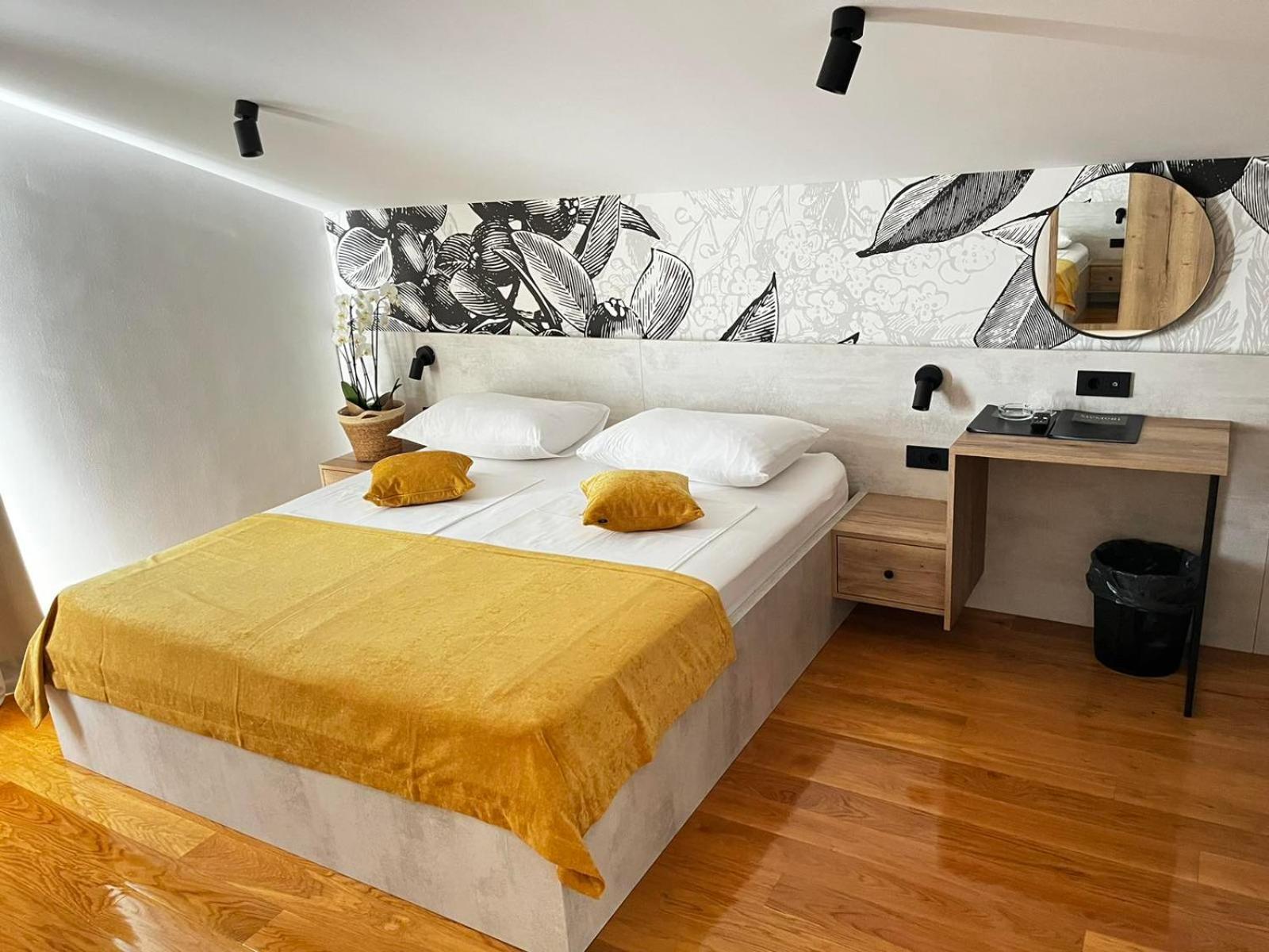 Memori Bed&Breakfast Rab Town Buitenkant foto