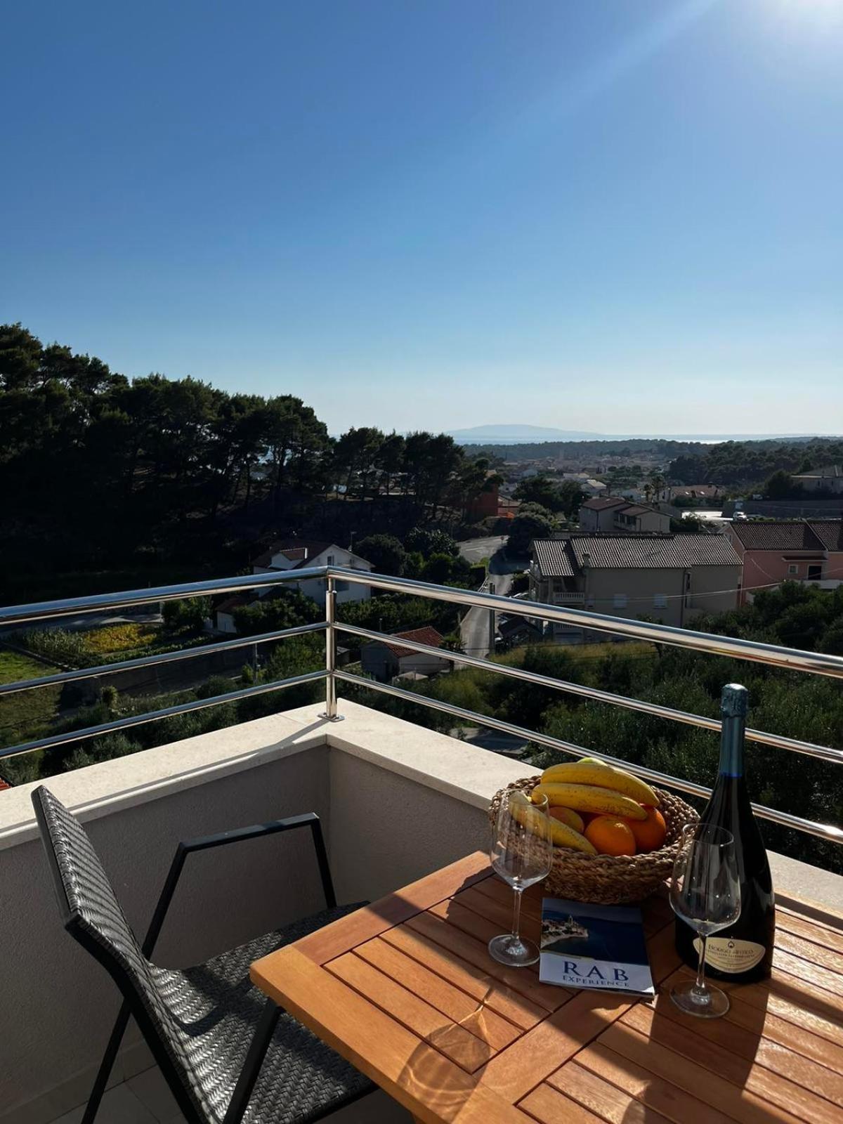 Memori Bed&Breakfast Rab Town Buitenkant foto