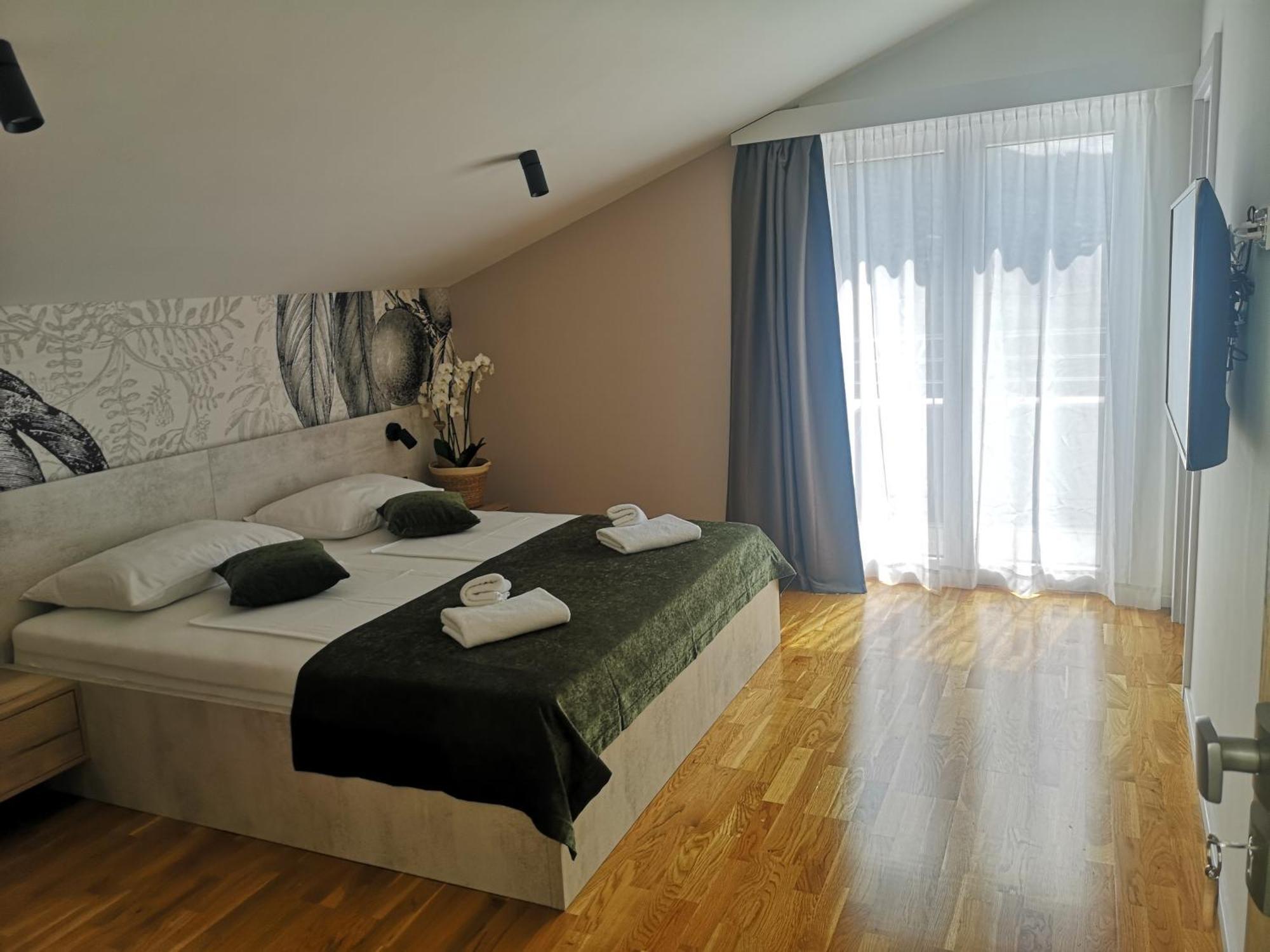 Memori Bed&Breakfast Rab Town Buitenkant foto
